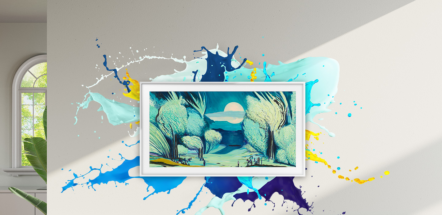 Телевизор Frame, на котором изображено произведение искусства, висит на стене, на фоне которого брызгают краски разных цветов.
