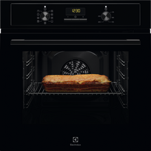 Духовой шкаф электрический Electrolux EOF3H50BK