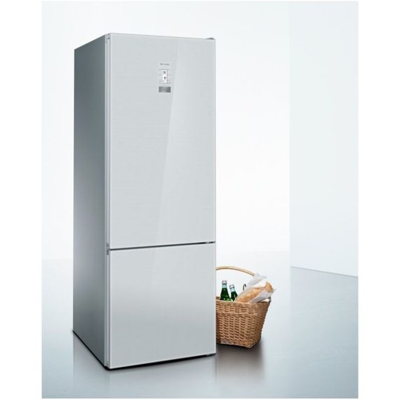 Холодильник Siemens KG49NLW30U