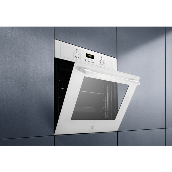 Духовой шкаф электрический Electrolux EOF3H40BW
