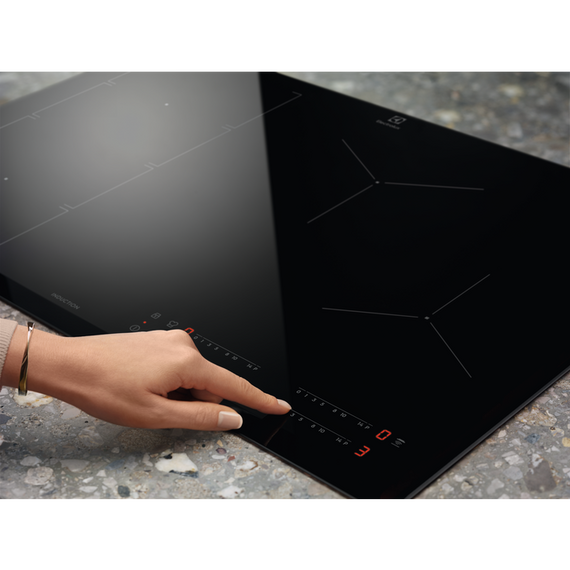 Варочная поверхность электрическая Electrolux EIV734
