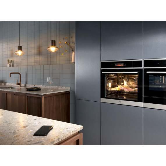 Духовой шкаф электрический Electrolux EOB7S31X