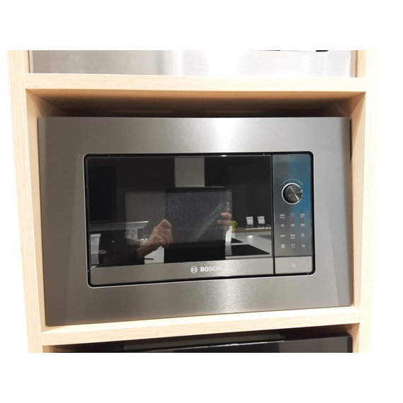 Встроенная микроволновая печь Bosch BEL623MD3