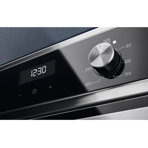 Духовой шкаф электрический Electrolux EOD5H70BX