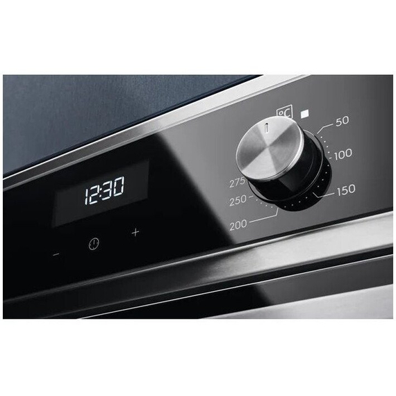 Духова шафа електрична Electrolux EOC5E70X