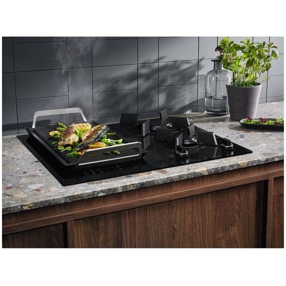 Варочная поверхность комбинированная Electrolux KDI641723K